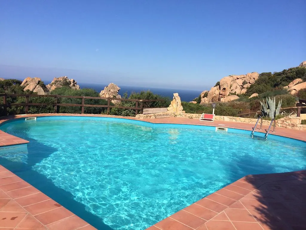 Villa Ginepro Rosso Trinità dʼAgultu 0*,  Italien