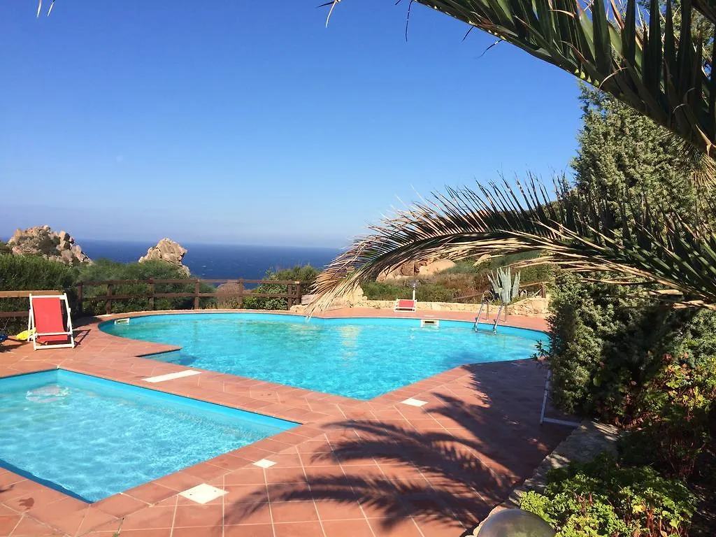 Villa Ginepro Rosso Trinità dʼAgultu 0*,